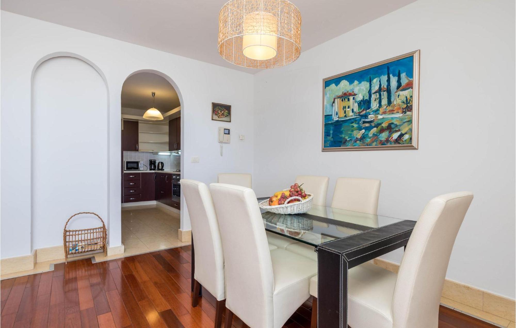 Pet Friendly Apartment In Icici With Wifi 외부 사진